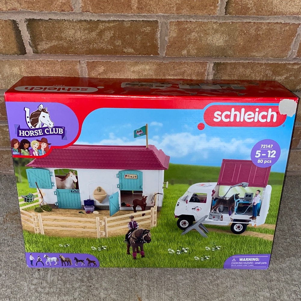 Schleich 72147 Vet Visit at the Stable Horse Club Playset Horses Vet Ambulance